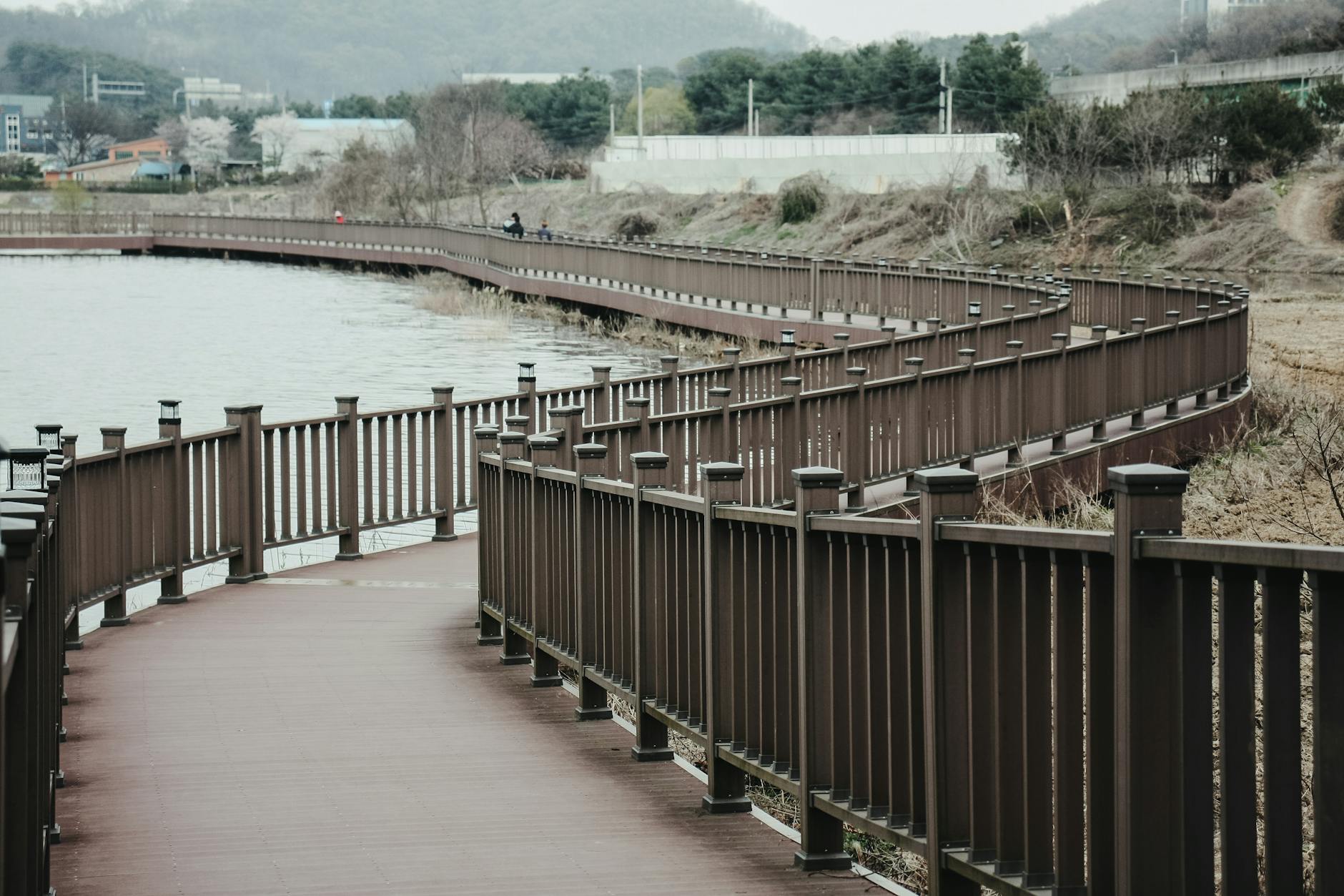 Great Lake Walkway along the shores of Lake Taupo