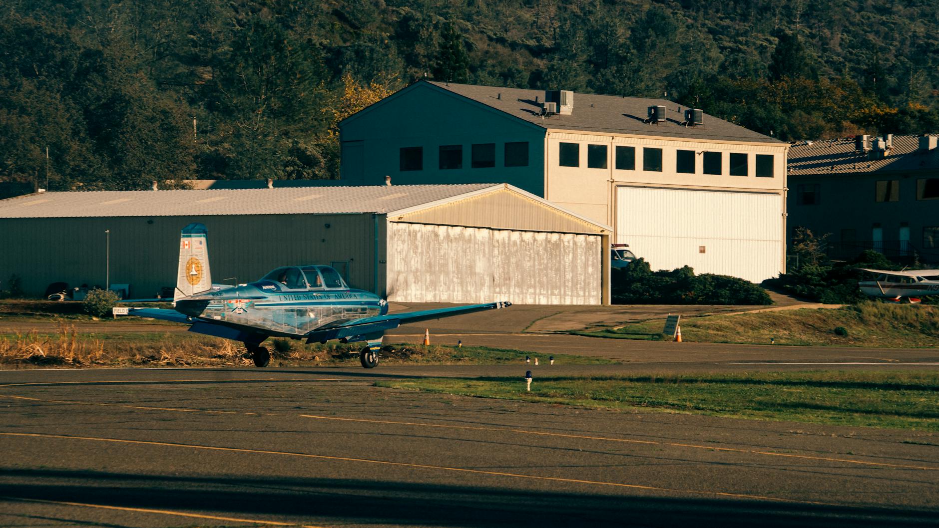 Small regional airport in New Zealand similar to Taupo Airport